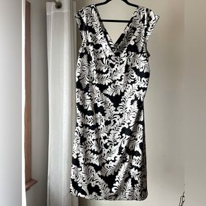 Silky sleeveless dress